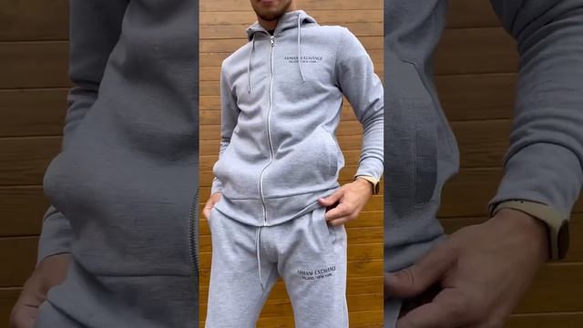 Мужской спортивный костюм Armani Exchange. Доступен во всех размерах. Доставка по РФ ?? смотреть онлайн