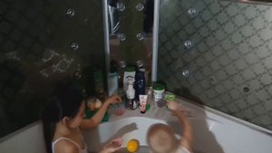 20ТЫСЯЧ ШАРИКОВ ОРБИЗ в Ванной Разноцветные Шарики Растущие в Воде Купаемся