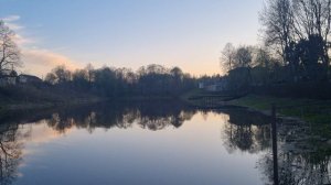 Весенний вечер на речушке Алешинка  на границе деревень Белоусово и Юрьево (Москва)