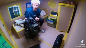 Кто последний покинет кортонный дом челлендж