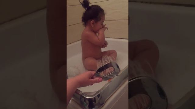 Как приучить ребёнка любить купаться смотреть онлайн