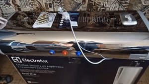 Распаковка - Накопительный водонагреватель Electrolux EWH 100 Royal Silver H