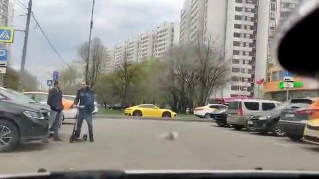 Въезд на парковку г. Москва ул. Новокосинская д.36 смотреть онлайн