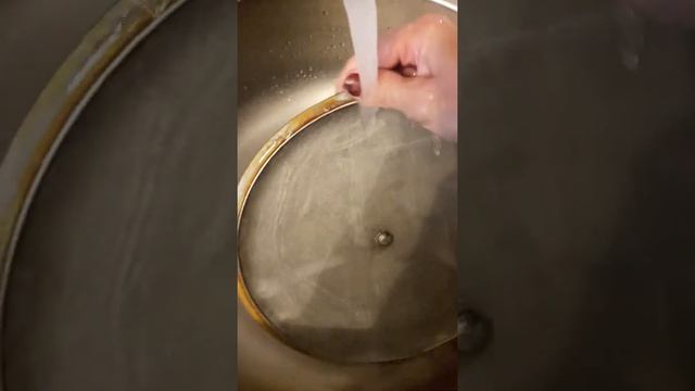 Как легко очистить крышки и сковородки за 5 минут 2 часть смотреть онлайн