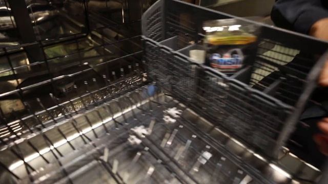 Thermador Emerald 24" Built In Dishwasher | Use & Care смотреть онлайн