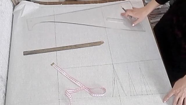 Конструирование базовой основы юбки. Урок 2.[Для нестандартной фигуры.] смотреть онлайн