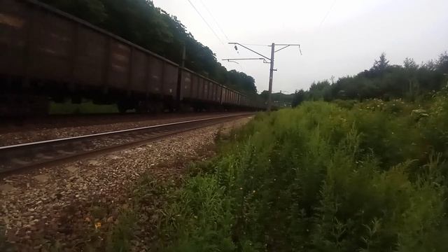 В День Железнодорожника! Электровоз 3ЭС5К-319 "Ермак" с грузовым поездом на Транссибе. смотреть онлайн