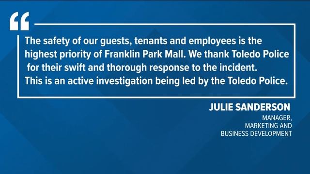 Shoppers react after armed, masked suspect robs two outside Franklin Park Mall Tuesday смотреть онлайн