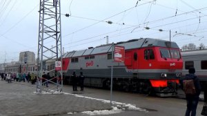 ТЭП-70БС-302 с пригородным поездом "Ковров-Иваново". Станция Ковров
