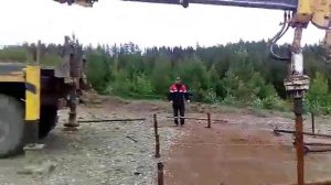 Закручиваем винтовые сваи для дома 6х6 с террасой СК "Хвоя"