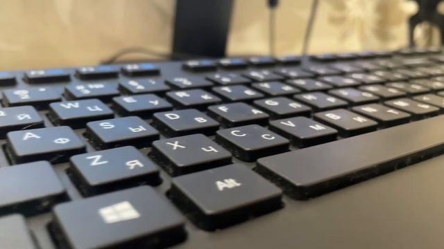 ДЛЯ ЧЕГО НУЖНЫ ЧЕРТОЧКИ НА КЛАВИШАХ F и J НА КЛАВИАТУРЕ смотреть онлайн