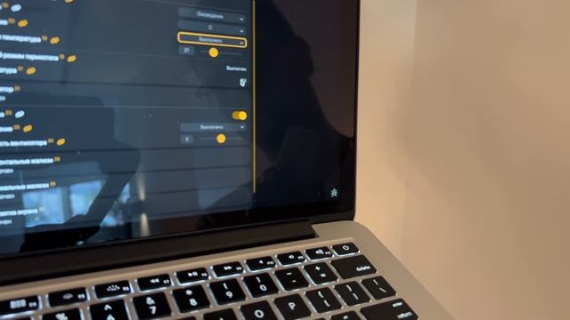 Управление кондиционером Hisense AMS 12UR4SVETG67 через SprutHub