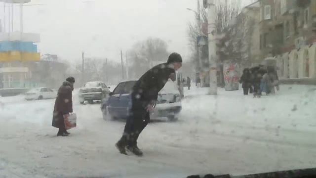 Буксует на заднем приводе смотреть онлайн