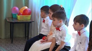 Национальные кабардинские танцы на выпускном утреннике Нальчик