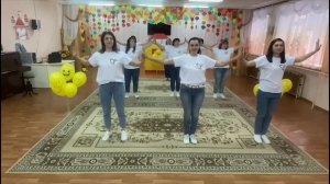 флешмоб "Подари улыбку миру" 2 часть