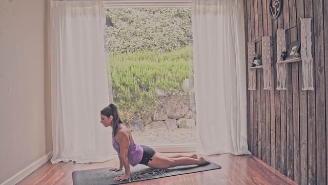 Yoga class to build upper body strength