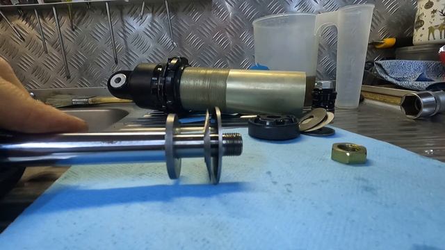 Тюнинг заднего амортизатора и замена масла.. HTV смотреть онлайн