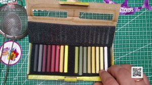 Как изготовить нужные пигменты дома? Да проще некуда! Ловите годный контент!