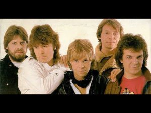 Secret Service - Aux Deux Magots (Ruslan Kuzmenko Remix)