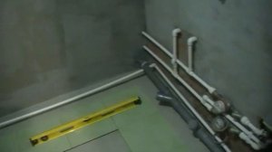 ДЕЛАЮ РЕМОНТ В ВАННОЙ/УСТАНОВЛЕНА ДВЕРЬ/ПРИКЛЕИЛ ПЛИТКУ НА ПОЛ/ЧАСТЬ 6