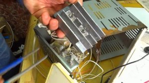 А эта зарядка лучше? РЕСУРС-1. Для авто аккумуляторов 1992 год.