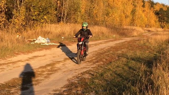 Wheelie irbis trr125 первые разы в жизни, учусь на заднем колесе смотреть онлайн