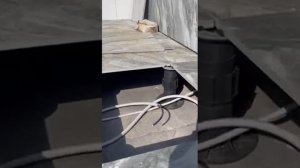 Регулируемые опоры для эксплуатируемой кровли