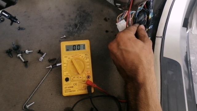 How to repair nissan tiida trunk not working. problem wiring issue(part1) смотреть онлайн