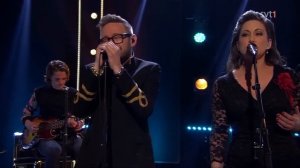 Joakim Berg och Lisa Nilsson - Innan vi faller - Skavlan 2015