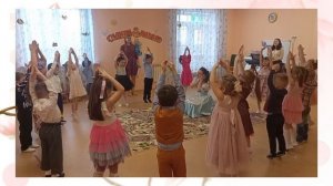 "Волшебные бусы", утренник, посвященный празднику 8 марта в группе "Василёк"