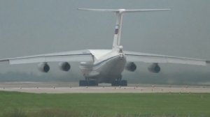 "Тяжёлый" взлёт Ил-76МД Аэропорт Владивосток.