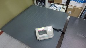 Весы электронные напольные