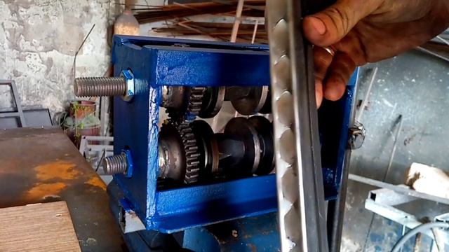 Блок проката профильной трубы под большые трубы. 50х50 / 40х40 /40х20 смотреть онлайн