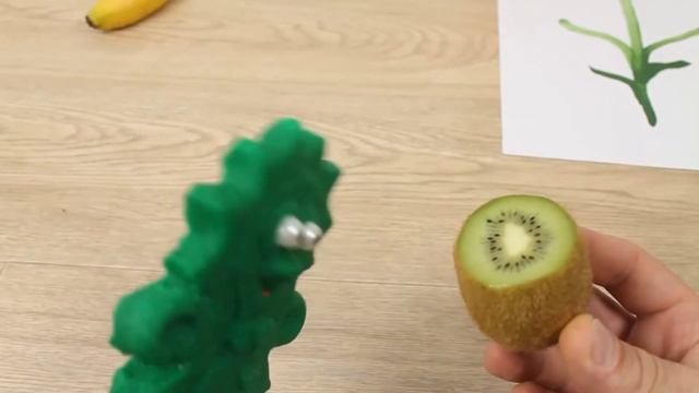 ФРУКТАМИ тоже можно РИСОВАТЬ | мармеладный Ежик Василий | РИСУЕМ фруктами и овощами смотреть онлайн