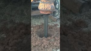 Продаю буровую установку на МТЗ 82