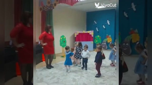 МДОАУ 10, группа 10 Праздник "Волшебница Осень" часть 1 смотреть онлайн