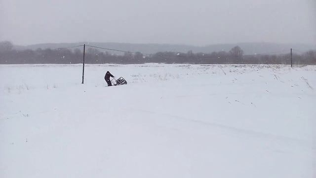 Самодельная мотособака 6.5л.с по в глубокому снегу смотреть онлайн