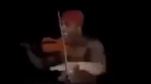 ricardo plays violin