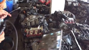 Японский двигатель или арабский мотор ? Автосвалка моторов в Эмиратах.