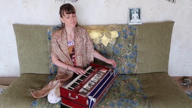 О Прекрасный Шива. Чанты. Как играть. Физгармония.