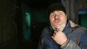 Демонтаж стены из самана.