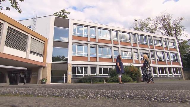 Getrennt! Ruth und Monika sehnen sich nach Freundschaft! | 1/2 | Julia Leischik sucht | SAT.1