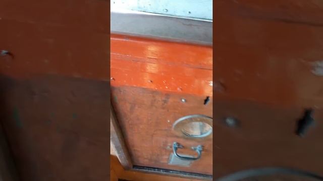 Водоизмещающий катер