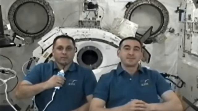 Поздравление космонавтов по поводу запуска МКС-5000 смотреть онлайн