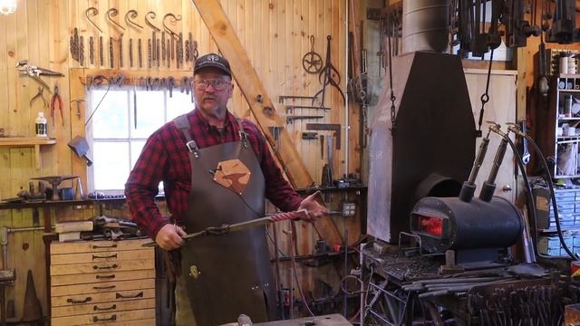 Pinapple twist - using the Fly Press - ornamental blacksmithing смотреть онлайн