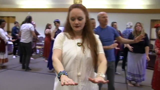 Tara Dances Om Ah Hum смотреть онлайн