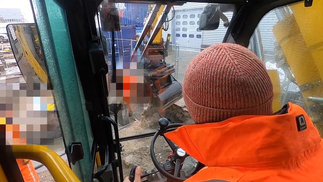 bouwput uitgraven voor de funderingsbalken #58 смотреть онлайн