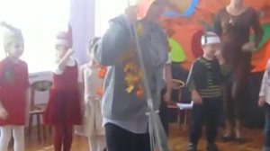 осенний праздник танец с пугалом