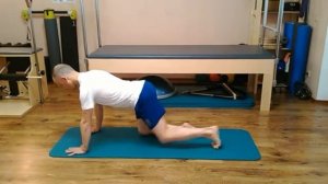 Пилатес для всех: упражнение "ПОДЪЕМ НОГ ИЗ УПОРА ЛЕЖА / Leg Pull Front".