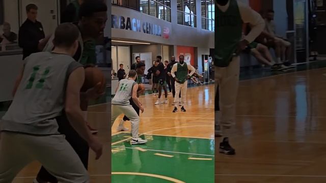 Boston Celtics, Jaylen Brown, Payton Pritchard 1 on 1 drill with Rajon Rondo